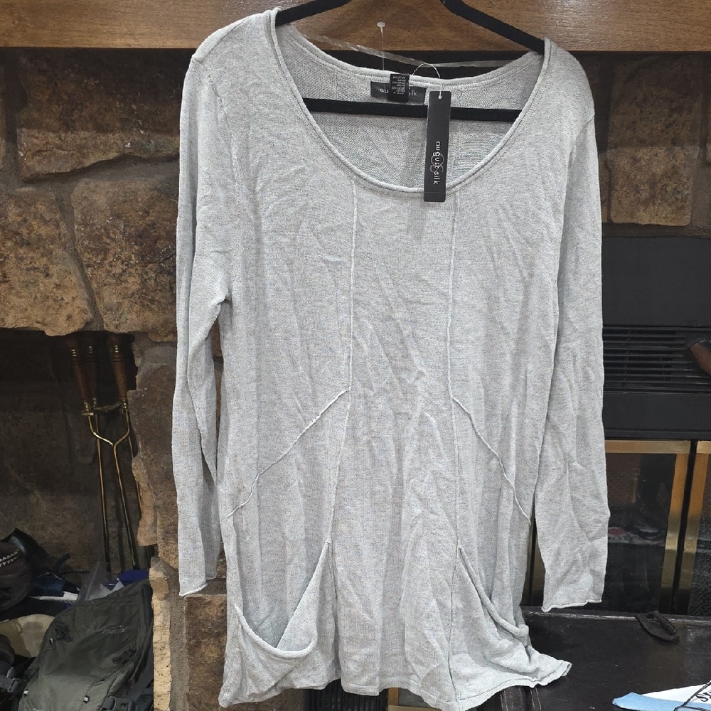 August Silk Light Gray Long Sleeve Tunic